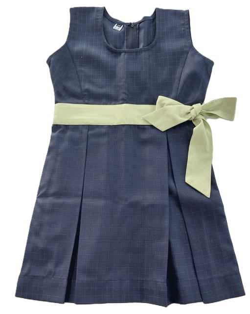 Sishya girls pinafore